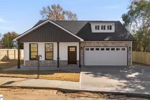 367 College St, Spartanburg, SC 29303 - Photo 1