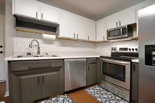501 Caldwell St, Campobello, SC 29322 - Photo 9