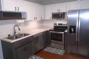 501 Caldwell St, Campobello, SC 29322 - Photo 9