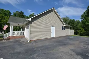 501 Caldwell St, Campobello, SC 29322 - Photo 3