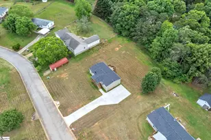 423 Valleybrook Ln, Greer, SC 29651 - Photo 29
