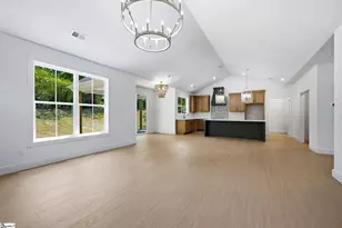 323 Wall St, Campobello, SC 29322 - Photo 9