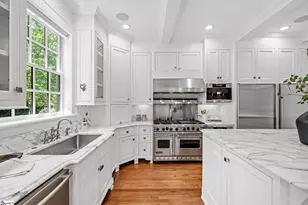 22 Bennett St, Greenville, SC 29601 - Photo 13