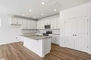 214 Pendergast Rd, Greenville, SC 29605 - Photo 9