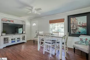 302 Hillcrest Dr, Greer, SC 29651 - Photo 7