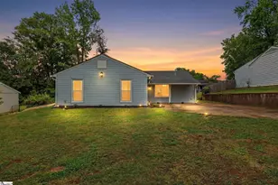 607 Sumter St, Greenville, SC 29617 - Photo 9