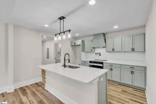 219 Beatrice St, Greenville, SC 29611 - Photo 7