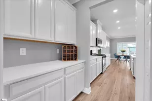 920 Whitemarsh Ave, Simpsonville, SC 29680 - Photo 17
