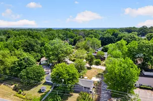 210 Sunnyside Dr, Greer, SC 29651 - Photo 29
