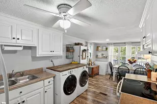 210 Sunnyside Dr, Greer, SC 29651 - Photo 9
