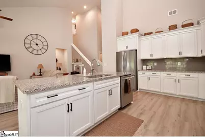 105 Foxbank Circle, Greer, SC 29651 - Photo 5