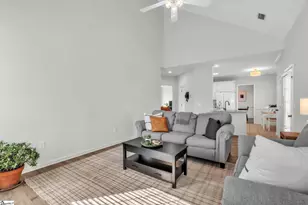 417 Roberts Rd, Taylors, SC 29687 - Photo 5