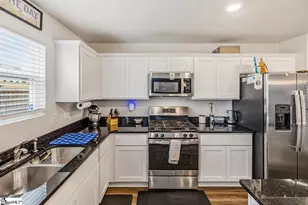 220 Whittier St, Greenville, SC 29605 - Photo 7