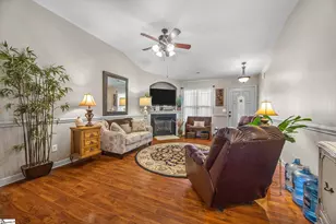 610 Chastine Dr, Spartanburg, SC 29301 - Photo 9