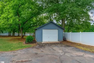 709 W Main St, Pickens, SC 29671 - Photo 31