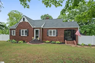 709 W Main St, Pickens, SC 29671 - Photo 1