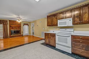 353 Round Ridge Rd, Spartanburg, SC 29302 - Photo 17