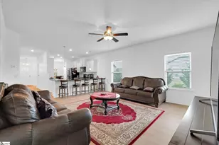 1037 Spruce Grove Rd, Duncan, SC 29334 - Photo 11