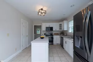 117 Taylors Rd, Taylors, SC 29687 - Photo 9