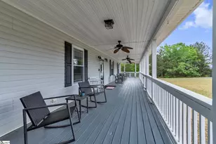 205 Stonewood Dr, Greenwood, SC 29649 - Photo 3