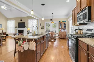 201 Franklin Oaks Ln, Greer, SC 29651 - Photo 7