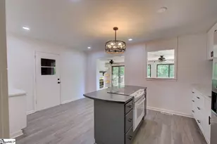4 Darby Ct, Taylors, SC 29687 - Photo 9