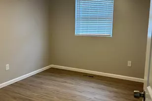 2530 E North St, Greenville, SC 29615 - Photo 11