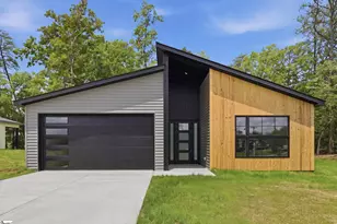 1081 Country Club Rd, Pickens, SC 29671 - Photo 1