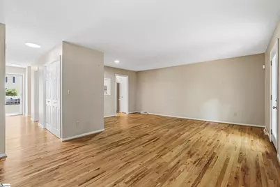 111 Village Court, Greer, SC 29651 - Photo 5