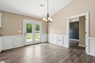 285 Metric Rd, Laurens, SC 29630 - Photo 15