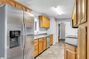 1100 Charter Oak Dr, Taylors, SC 29687 - Photo 17