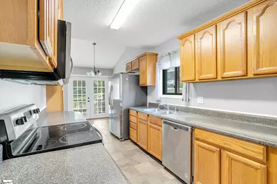 1100 Charter Oak Drive, Taylors, SC 29687 - Photo 15