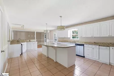 212 Watersedge Drive, Boiling Springs, SC 29316 - Photo 17