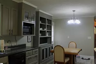 1117 Farrs Bridge Rd, Greenville, SC 29611 - Photo 7