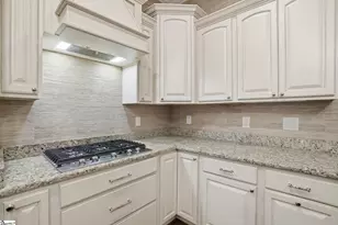 231 Castellan Dr, Greer, SC 29650 - Photo 13