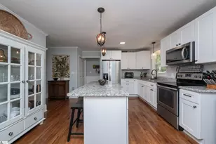 310 Beechwood Dr, Greer, SC 29651 - Photo 11