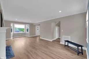 105 Club View Dr, Greenville, SC 29609 - Photo 5