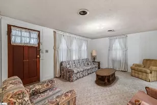 950 N Logan St, Gaffney, SC 29341 - Photo 3