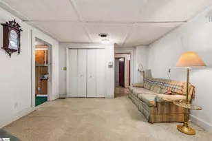 950 N Logan St, Gaffney, SC 29341 - Photo 9