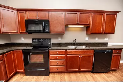 554 Wesberry Circle, Spartanburg, SC 29301 - Photo 5
