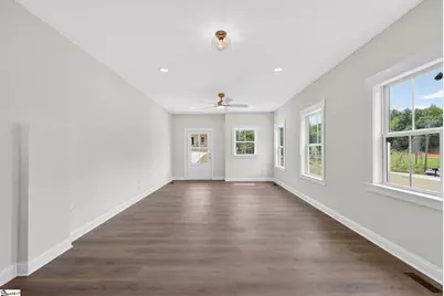 316 W Caroline Street, Greenville, SC 29611 - Photo 9