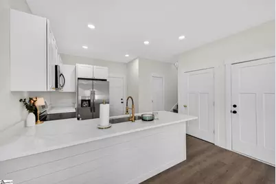 316 W Caroline Street, Greenville, SC 29611 - Photo 17
