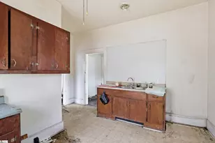 800 W W Parker Rd, Greenville, SC 29611 - Photo 7