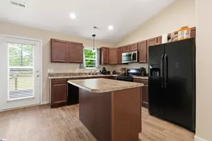 5010 Bragg Rd, Woodruff, SC 29388 - Photo 3