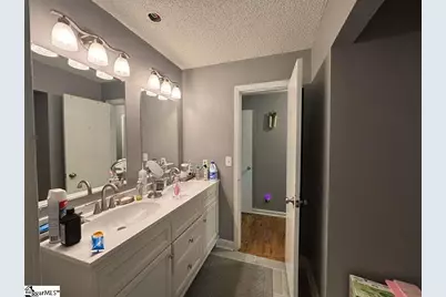 927 Cardinal Drive, Easley, SC 29642 - Photo 23