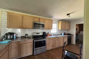 927 Cardinal Dr, Easley, SC 29642 - Photo 13