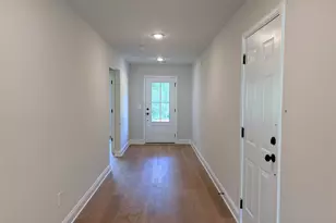 1843 Memorial Dr Ext, Greer, SC 29651 - Photo 3