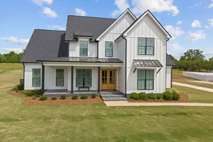 402 Old Batson Rd, Taylors, SC 29687 - Photo 1