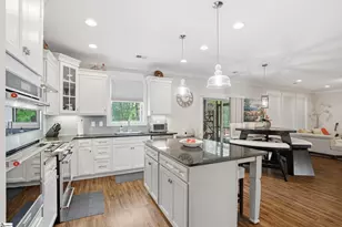 225 Coronet Ln, Taylors, SC 29687 - Photo 11