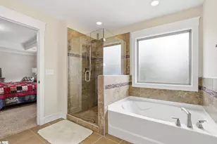 225 Coronet Ln, Taylors, SC 29687 - Photo 21